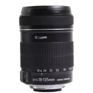 Canon EF-S 18-135mm f/3.5-5.6 IS USM